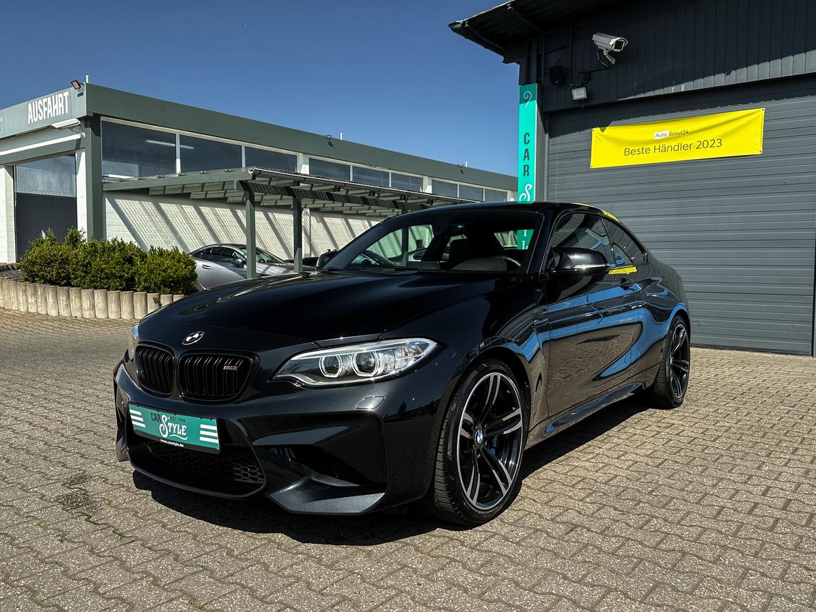 BMW M2 BI-XENON NAVI GROß SHZ PDC FREISPR.