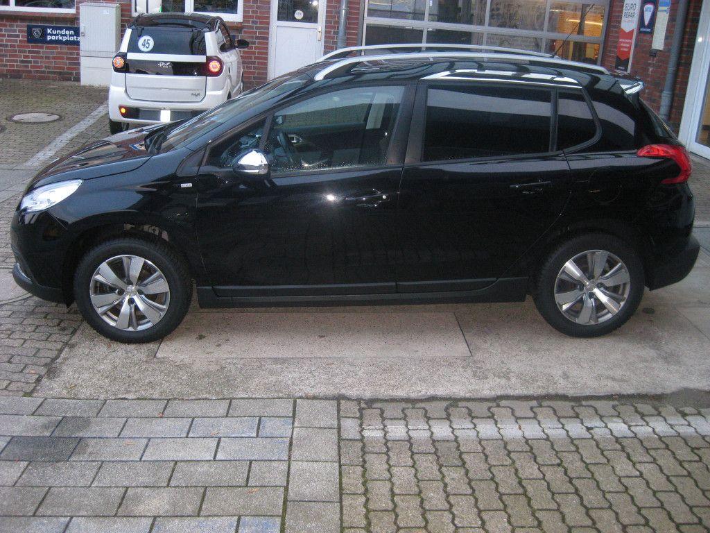 PEUGEOT 2008 Style Pure Tech 82++PANO++KLIMAAUTOMATIK